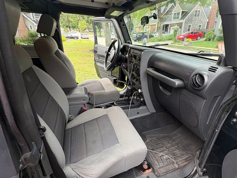 Used 2010 Jeep Wrangler Sport AWD/4WD image 11