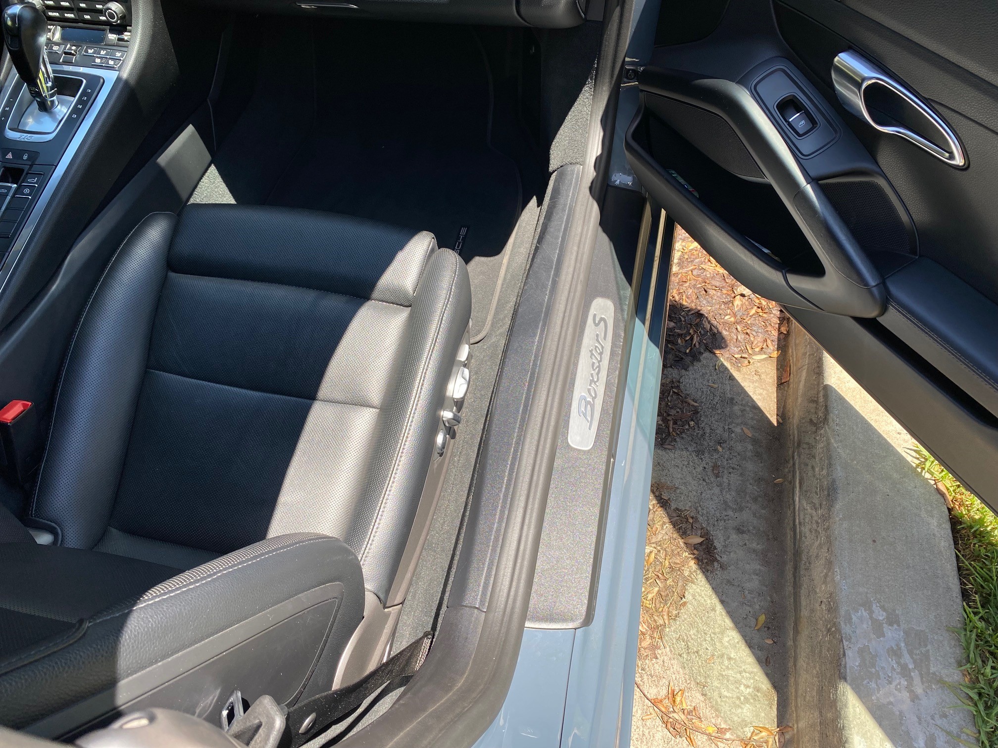 Used 2017 Porsche 718 Boxster S RWD image 16