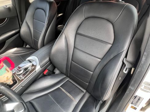 Used 2015 Mercedes-Benz C 300 Sedan image 22