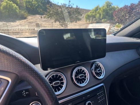 Used 2019 Mercedes-Benz CLA 250 image 14