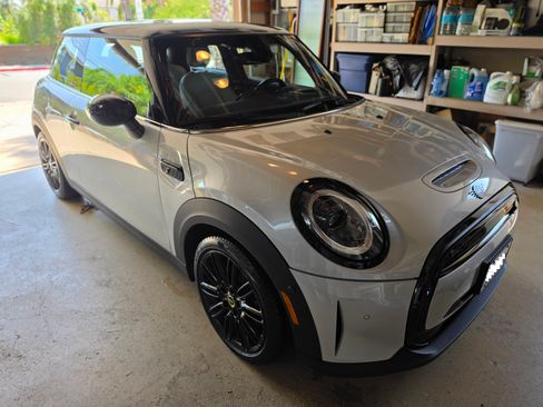 Used 2022 MINI Cooper SE FWD image 2