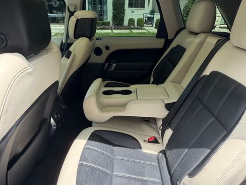 Used 2019 Land Rover Range Rover Sport HSE Dynamic AWD/4WD image 11