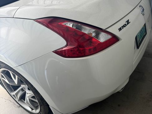 Used 2011 Nissan 370Z Touring w/ Sport Pkg image 2