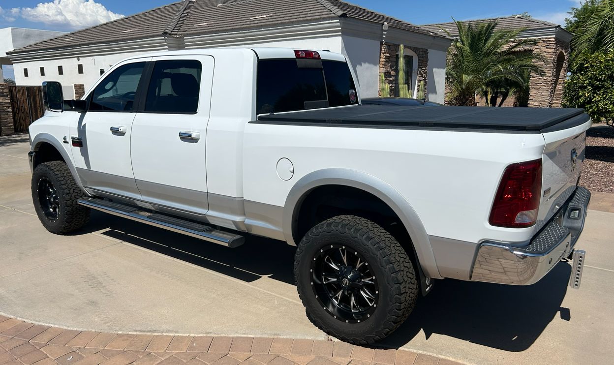 Used 2012 RAM 2500 Laramie AWD/4WD image 2