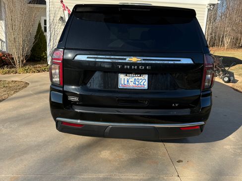 Used 2024 Chevrolet Tahoe LT w/ LT Signature Plus Package image 2