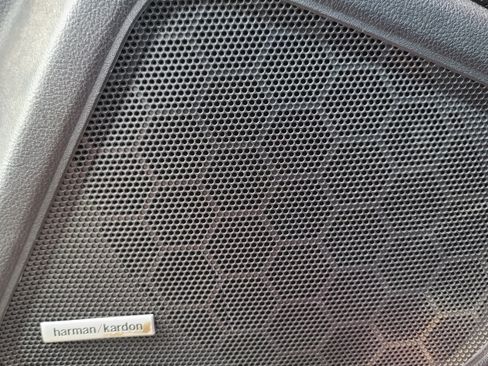 Used 2017 Subaru Legacy 3.6R Limited image 17