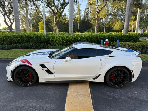 Used 2017 Chevrolet Corvette Grand Sport image 11
