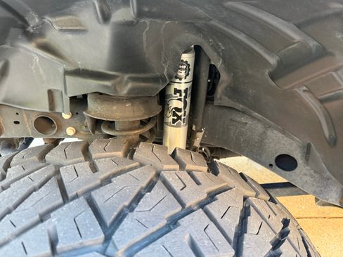 Used 2019 Jeep Wrangler Unlimited Rubicon w/ Cold Weather Group AWD/4WD image 14