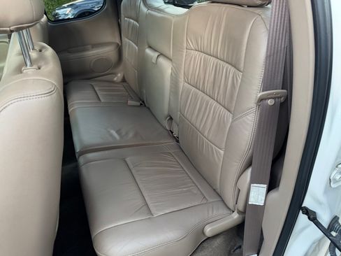 Used 2001 Toyota Tundra Limited image 27