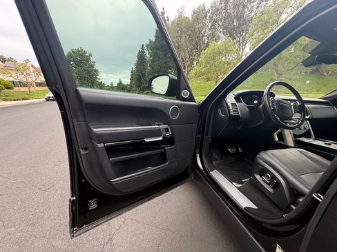 Used 2017 Land Rover Range Rover Supercharged image 15