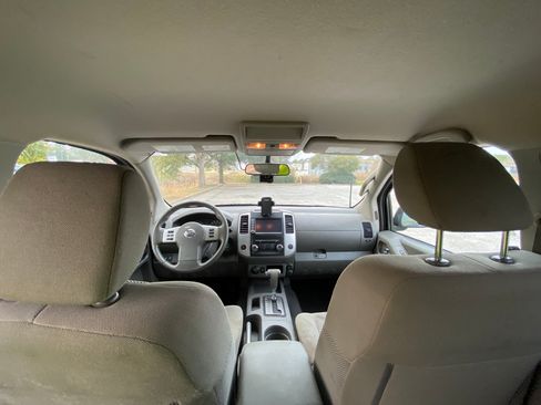 Used 2019 Nissan Frontier SV image 19