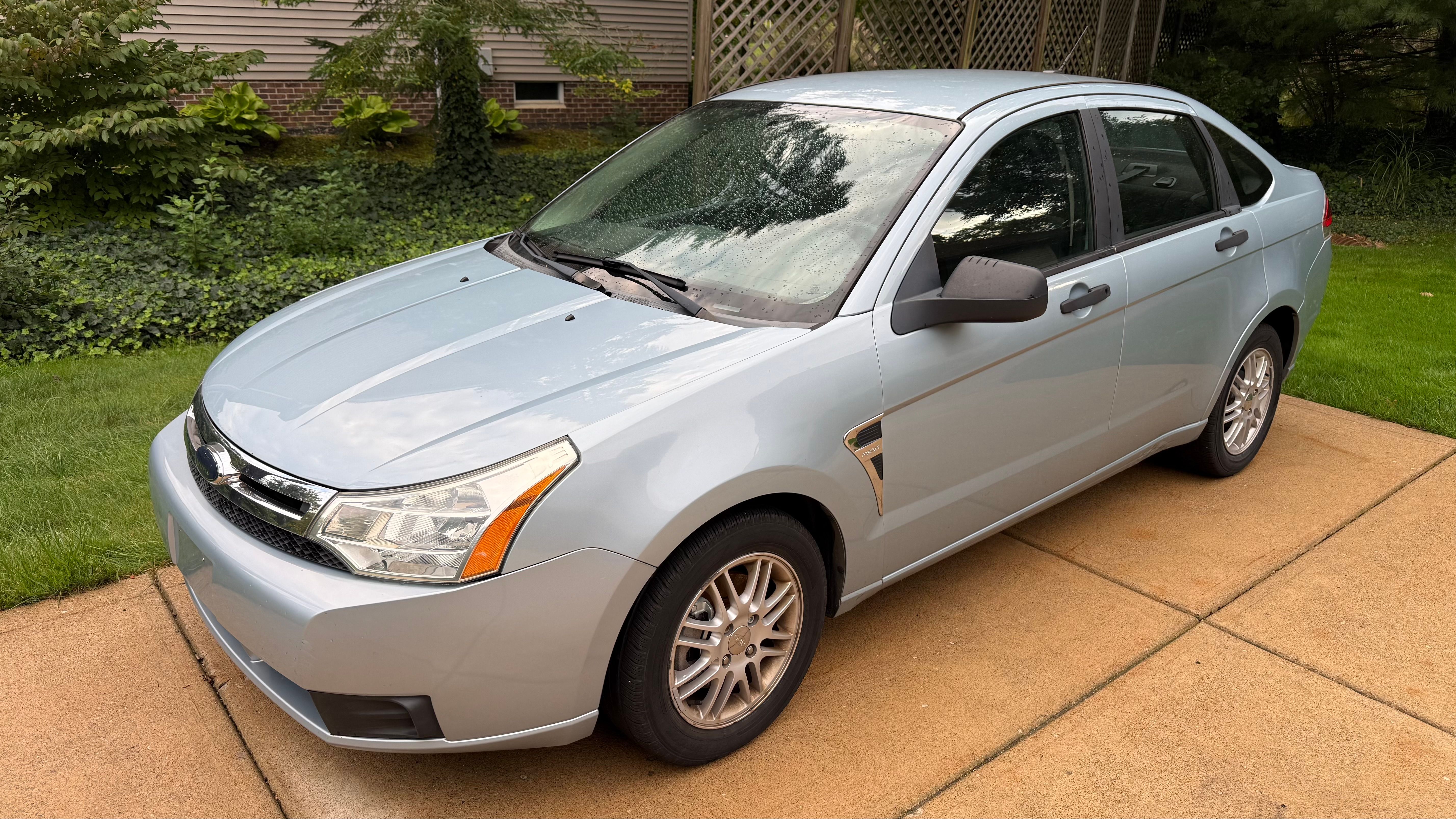 Used 2008 Ford Focus SE FWD image 4