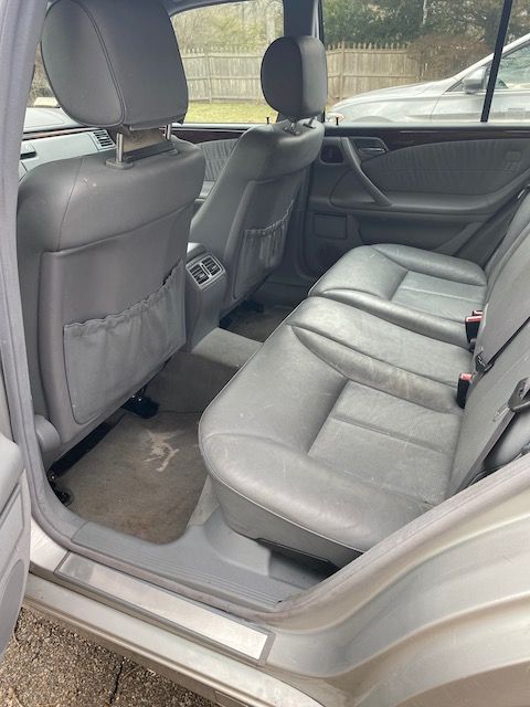 Used 2001 Mercedes-Benz E 320 Wagon image 14