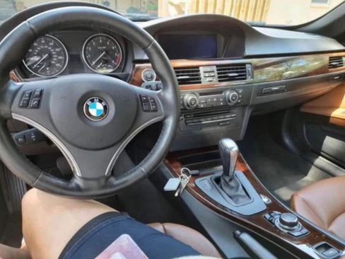 Used 2012 BMW 328i Convertible image 8