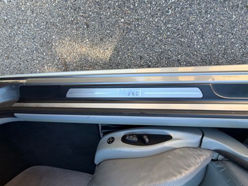 Used 2005 BMW 330Ci Convertible image 22