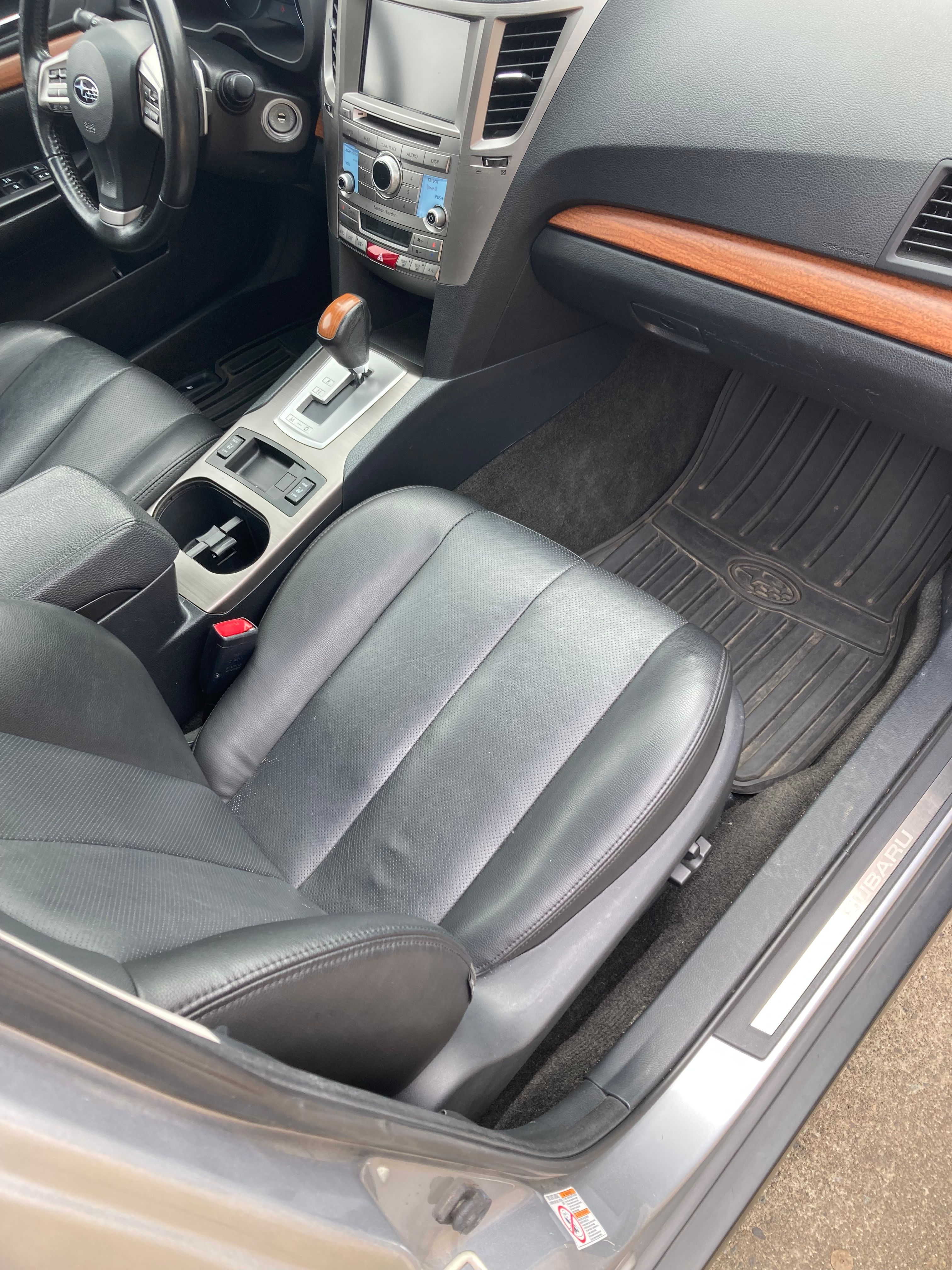Used 2013 Subaru Outback 2.5i Limited AWD/4WD image 15