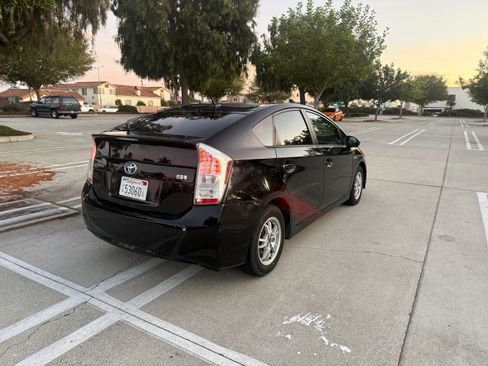 Used 2011 Toyota Prius Two image 6