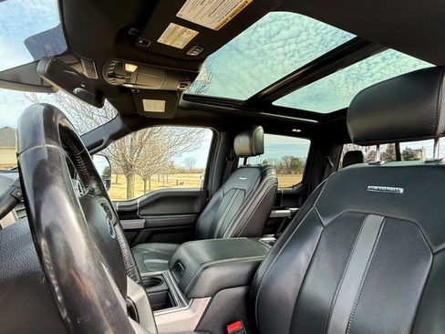 Used 2018 Ford F350 Platinum image 20