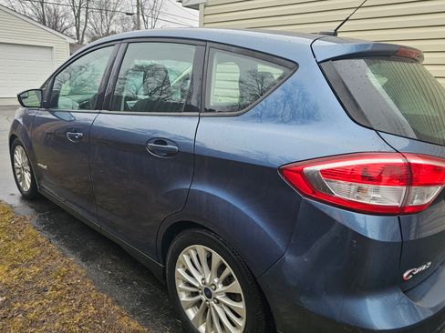 Used 2018 Ford C-MAX SE w/ Cold Weather Package image 9