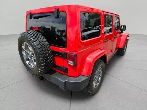 Used 2018 Jeep Wrangler Unlimited Rubicon w/ Connectivity Group AWD/4WD image 9