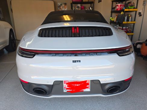 Used 2024 Porsche 911 Carrera image 4