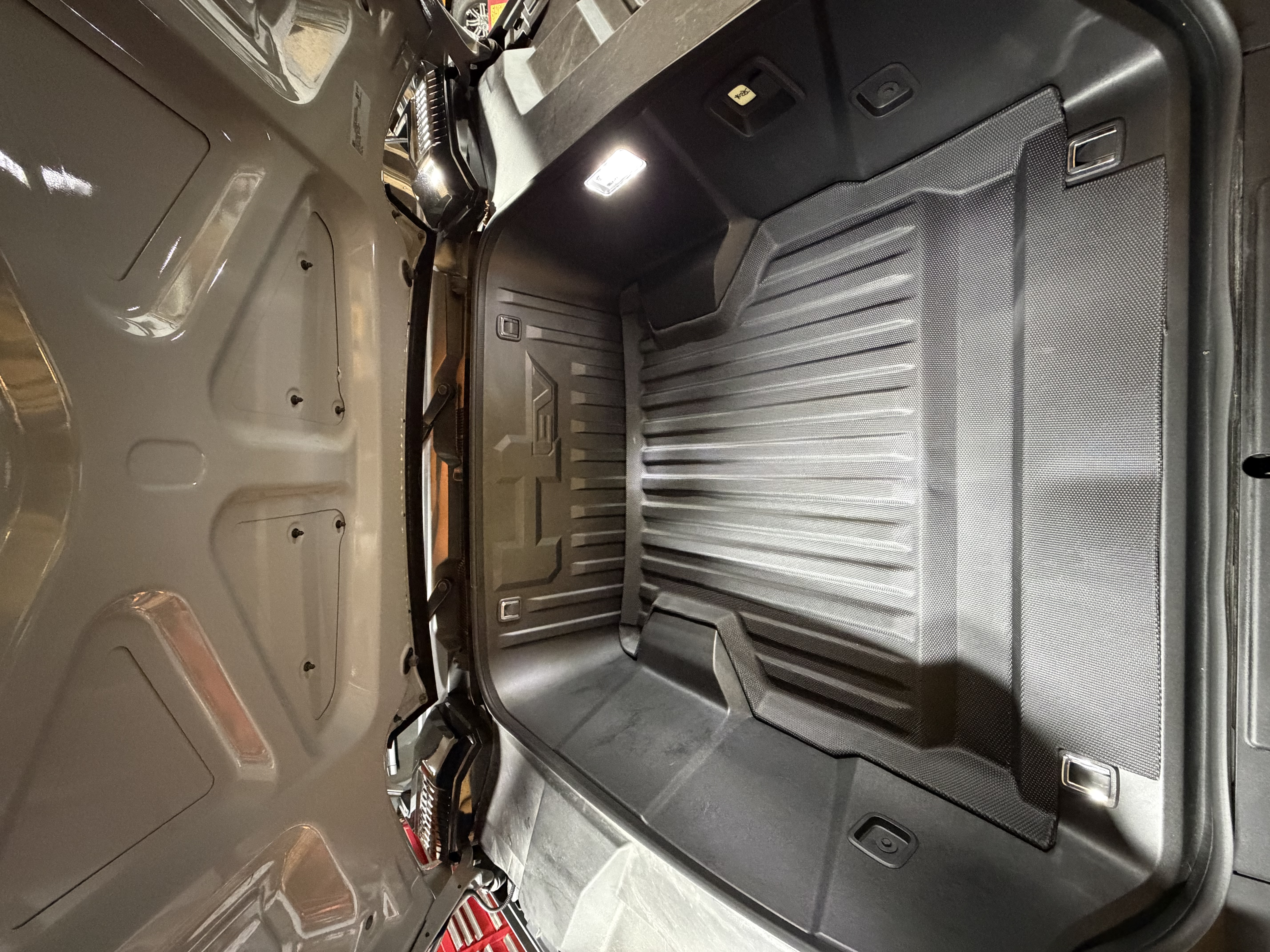 Used 2025 GMC Hummer EV 3X AWD/4WD image 22