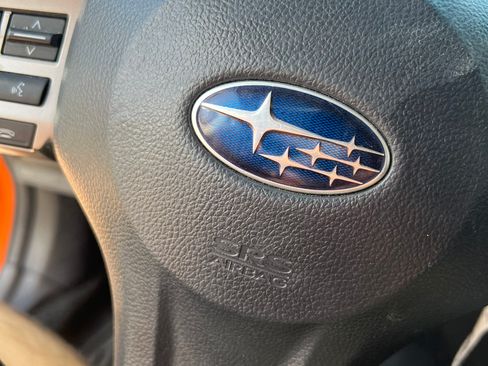 Used 2014 Subaru Crosstrek 2.0i Premium AWD/4WD image 11