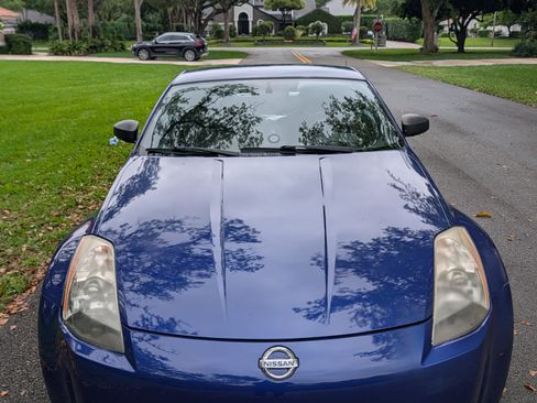Used 2005 Nissan 350Z Touring image 5