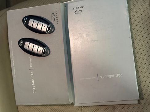 Used 2011 INFINITI FX35 2WD w/ Premium Pkg image 17