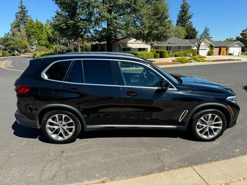 Used 2019 BMW X5 xDrive40i w/ Premium Package 2 AWD/4WD image 5