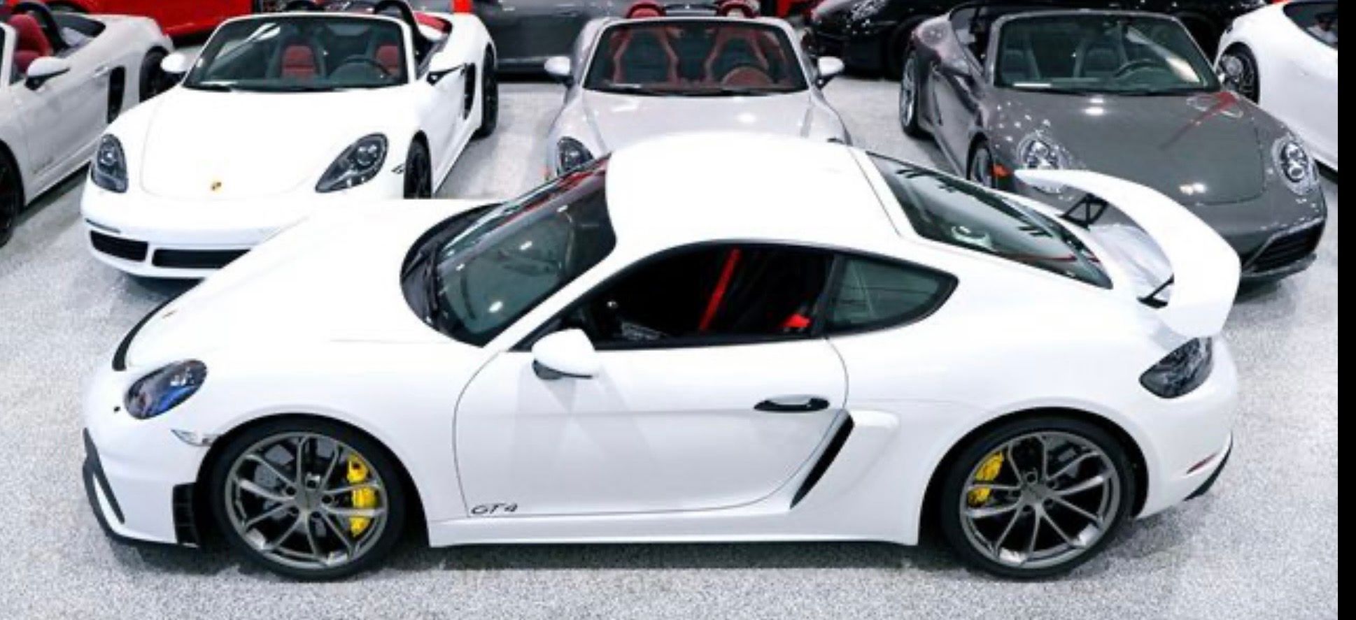 Used 2023 Porsche 718 Cayman GT4 RWD image 9
