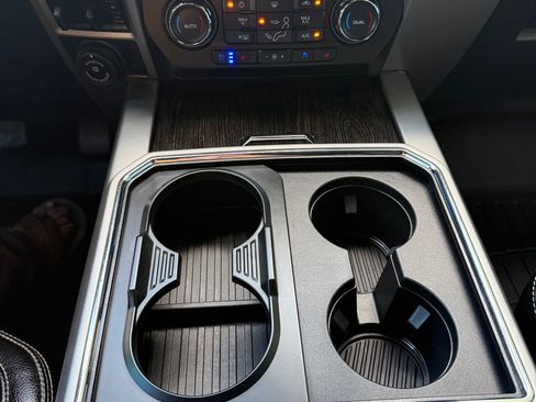 Used 2021 Ford F250 Lariat AWD/4WD image 27
