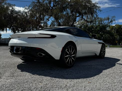 Used 2018 Aston Martin DB11 V12 image 6