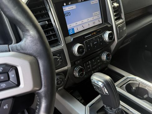 Used 2018 Ford F150 Lariat w/ Equipment Group 502A Luxury image 16