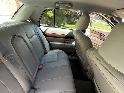 Used 2004 Mercury Grand Marquis LS RWD image 5