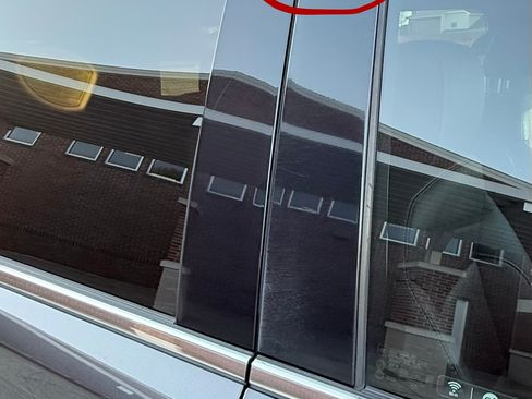 Used 2018 Chevrolet Tahoe LS w/ All-Season Package image 23