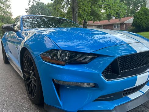 Used 2022 Ford Mustang GT RWD image 9