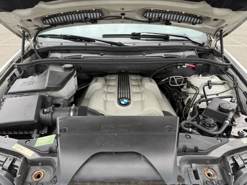 Used 2005 BMW X5 4.4i AWD/4WD image 6