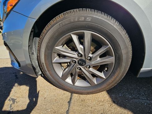 Used 2020 Kia Optima LX image 4