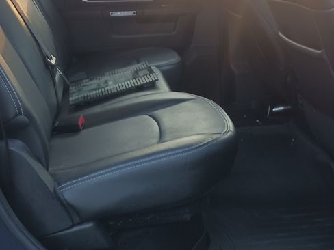 Used 2014 RAM 1500 Laramie w/ Convenience Group image 5