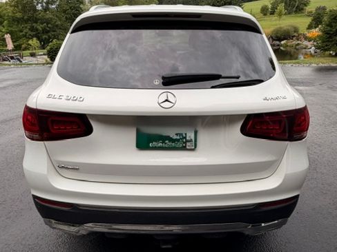 Used 2022 Mercedes-Benz GLC 300 4MATIC image 5