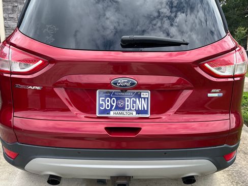 Used 2016 Ford Escape SE w/ SE Leather Comfort Package AWD/4WD image 10