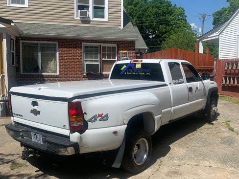 Used 2001 Chevrolet Silverado 3500 LS image 4