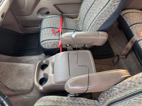 Used 1996 Ford Bronco image 8