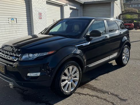 Used 2015 Land Rover Range Rover Evoque Prestige image 6