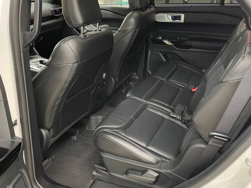 Used 2021 Ford Explorer ST w/ Equipment Group 401A image 14