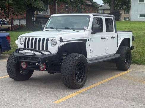 Used 2021 Jeep Gladiator Sport AWD/4WD image 4
