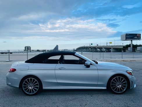 Used 2019 Mercedes-Benz C 300 Cabriolet image 2