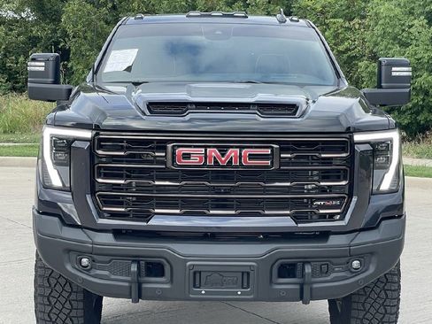 Used 2024 GMC Sierra 2500 AT4X w/ AT4X AEV Edition image 1