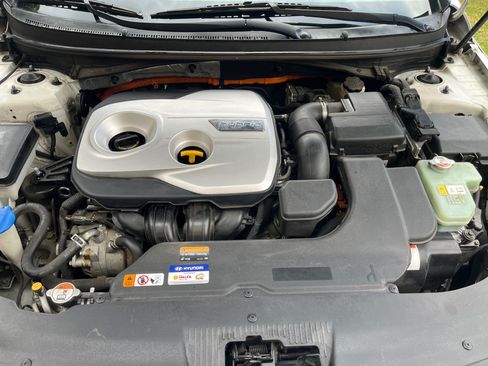 Used 2016 Hyundai Sonata Limited image 17